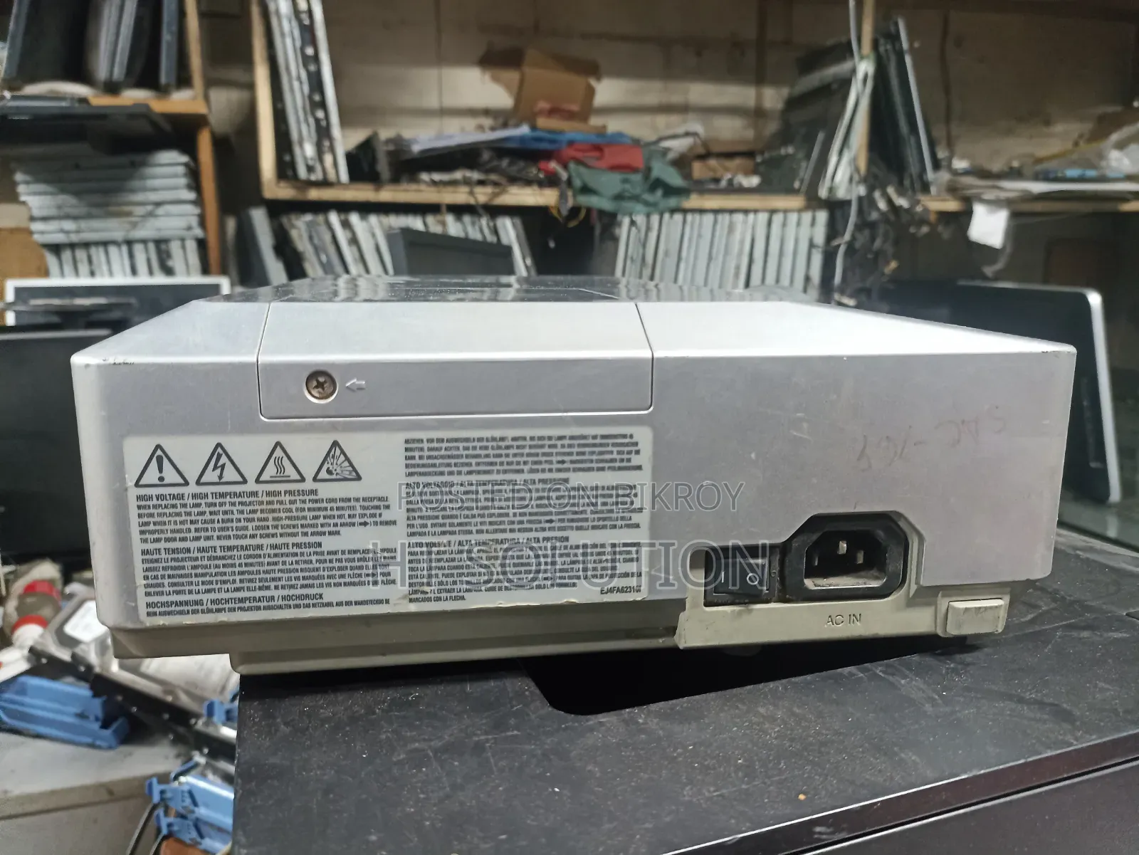 Hitachi Cp-X301 LCD Projector for Sale | World Cup Offer