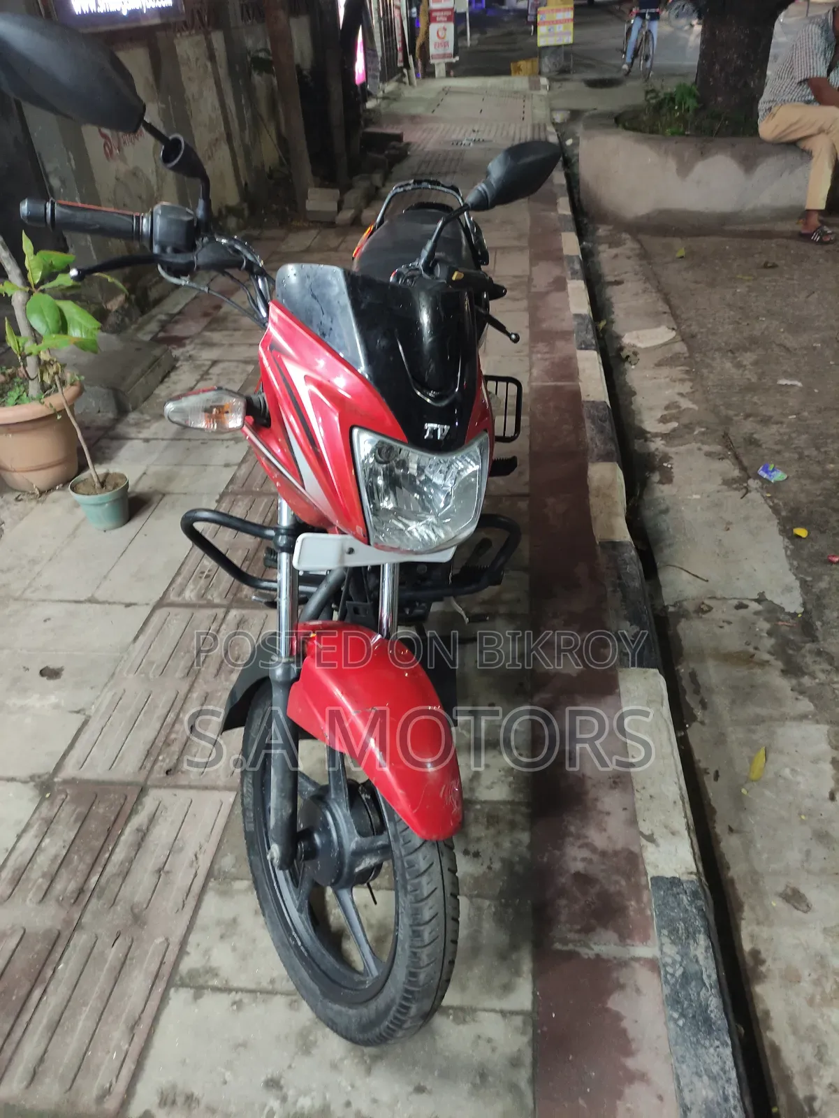 TVS Metro Plus 2019 Red