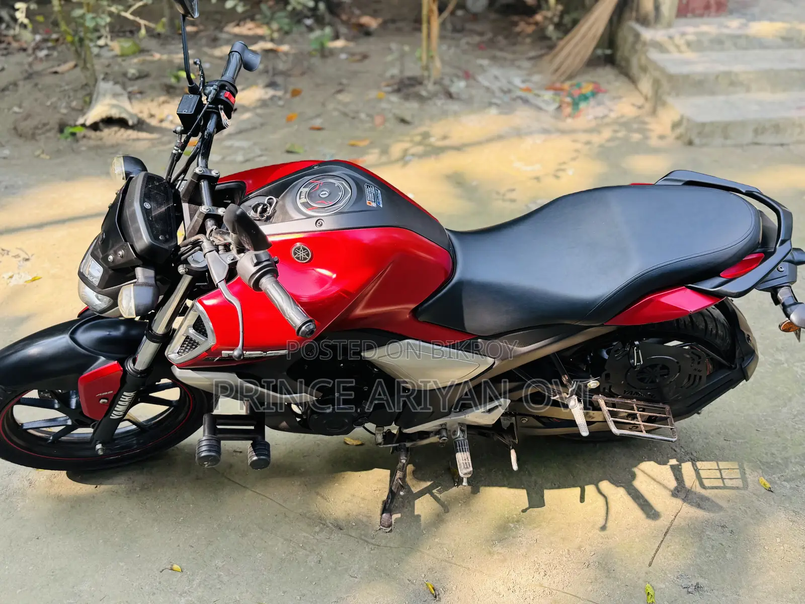 Yamaha FZ 2023 Red
