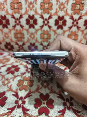 টেকনো ক্যামন ৪০ প্রো ৪জি ২৫৬ জিবি গ্রিন
