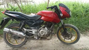 Bajaj Pulsar 150 2016 Red