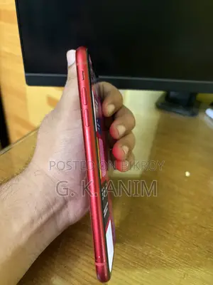 Apple iPhone XR 64 GB Red