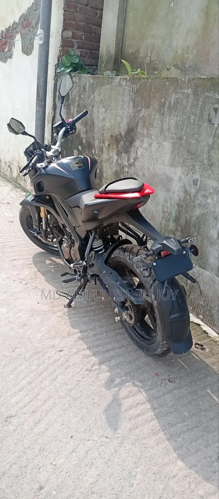 কিউজে মোটর মনস্টার এসআরকে ১৮০ ২০২৬ ব্ল্যাক