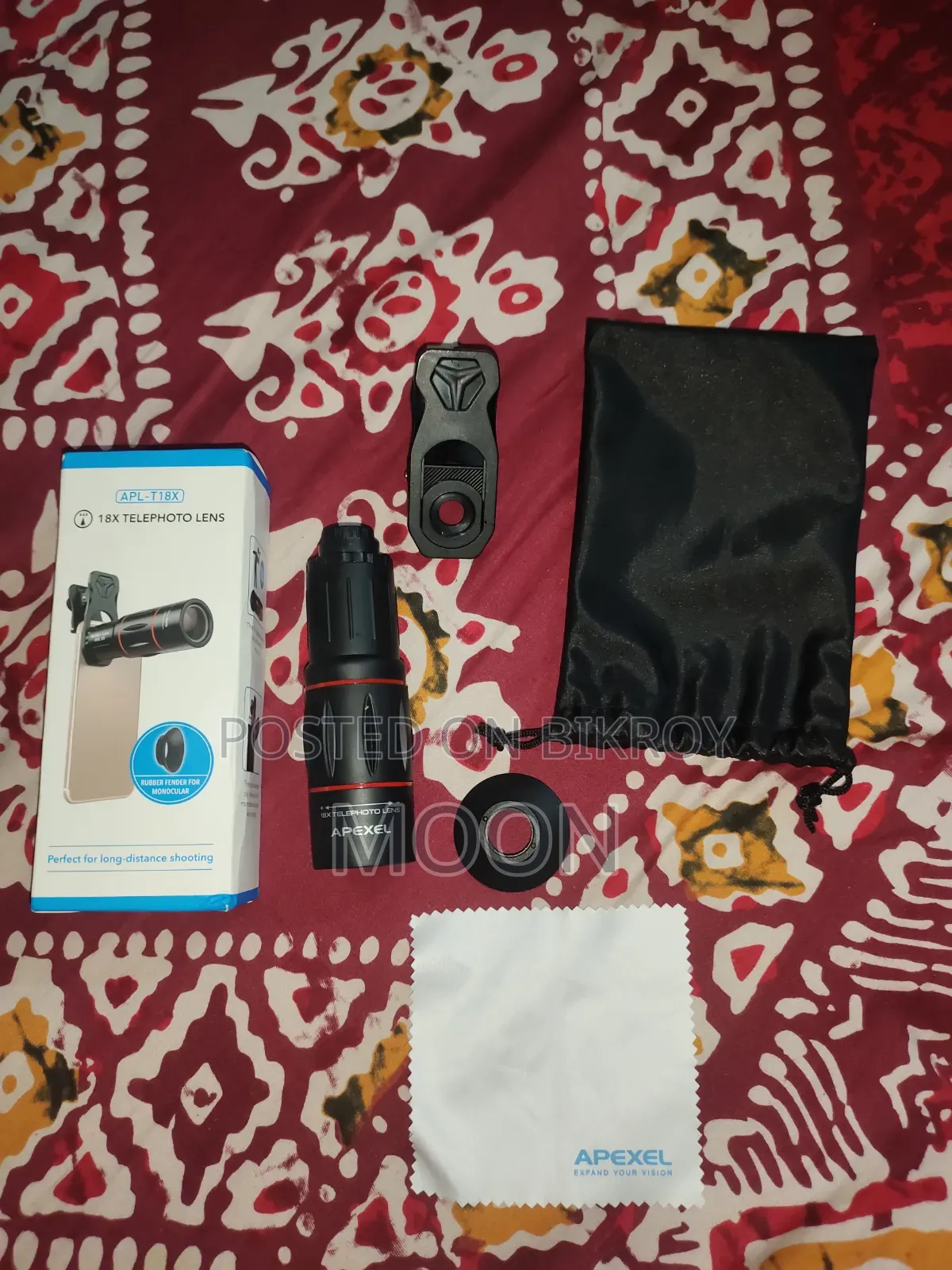 Apexel 18× Zoom Telephoto Lens