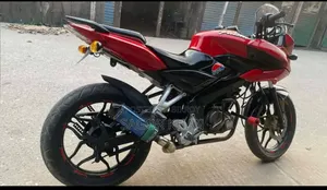 Bajaj Pulsar 150 2015 Red