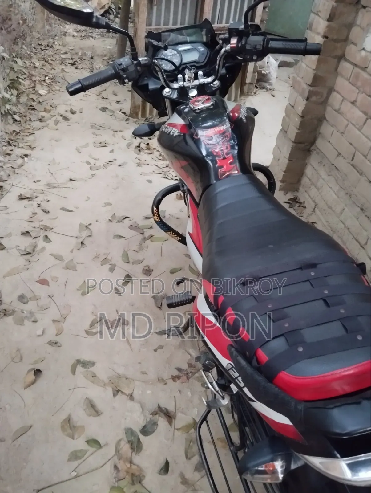 Bajaj Discover 125 2022 Black