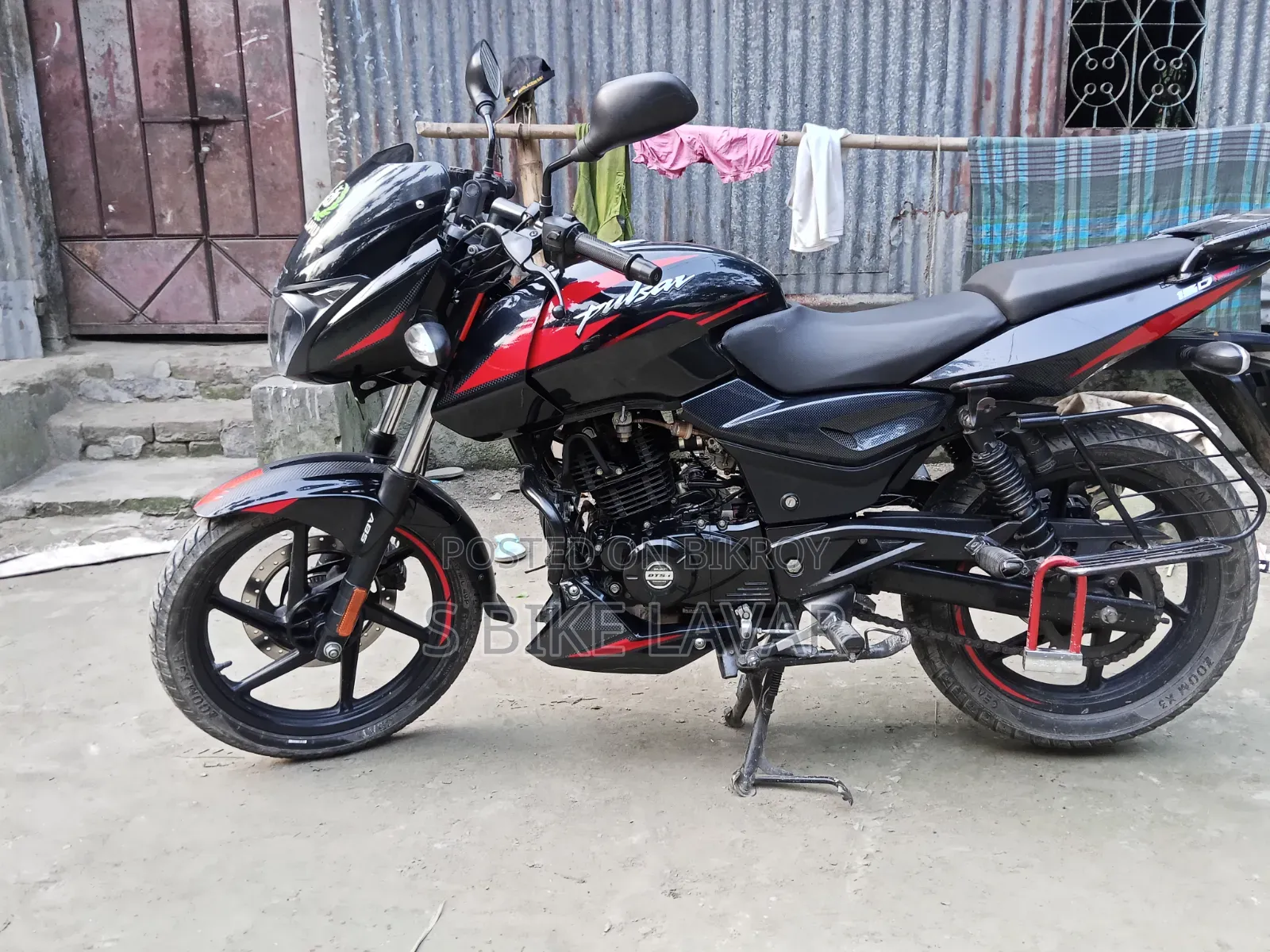 Bajaj Pulsar 150 2023 Black