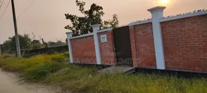 East-North corner 3 katha plot for sale in Sector 9.