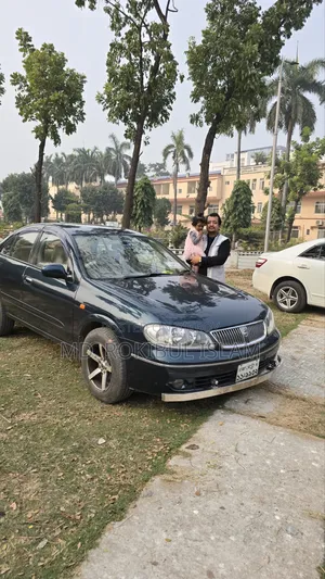 Nissan Sunny 2023 Blue