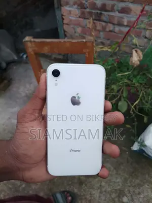 Apple iPhone XR 64 GB White