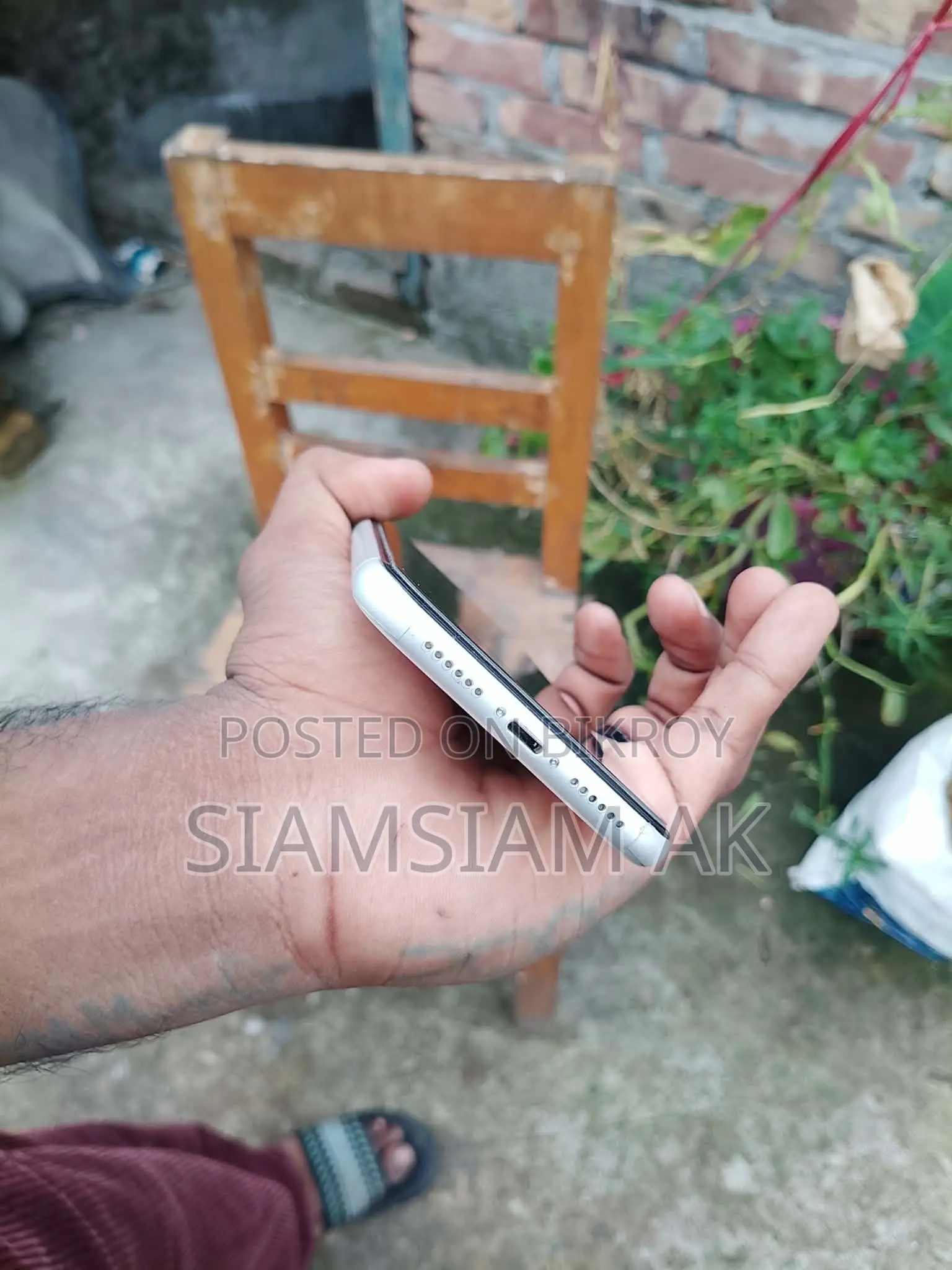 Apple iPhone XR 64 GB White