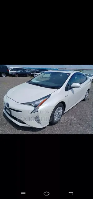 Toyota Prius 2018 Pearl