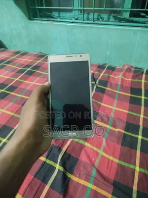 Samsung Galaxy J7 Neo 16 GB Gold