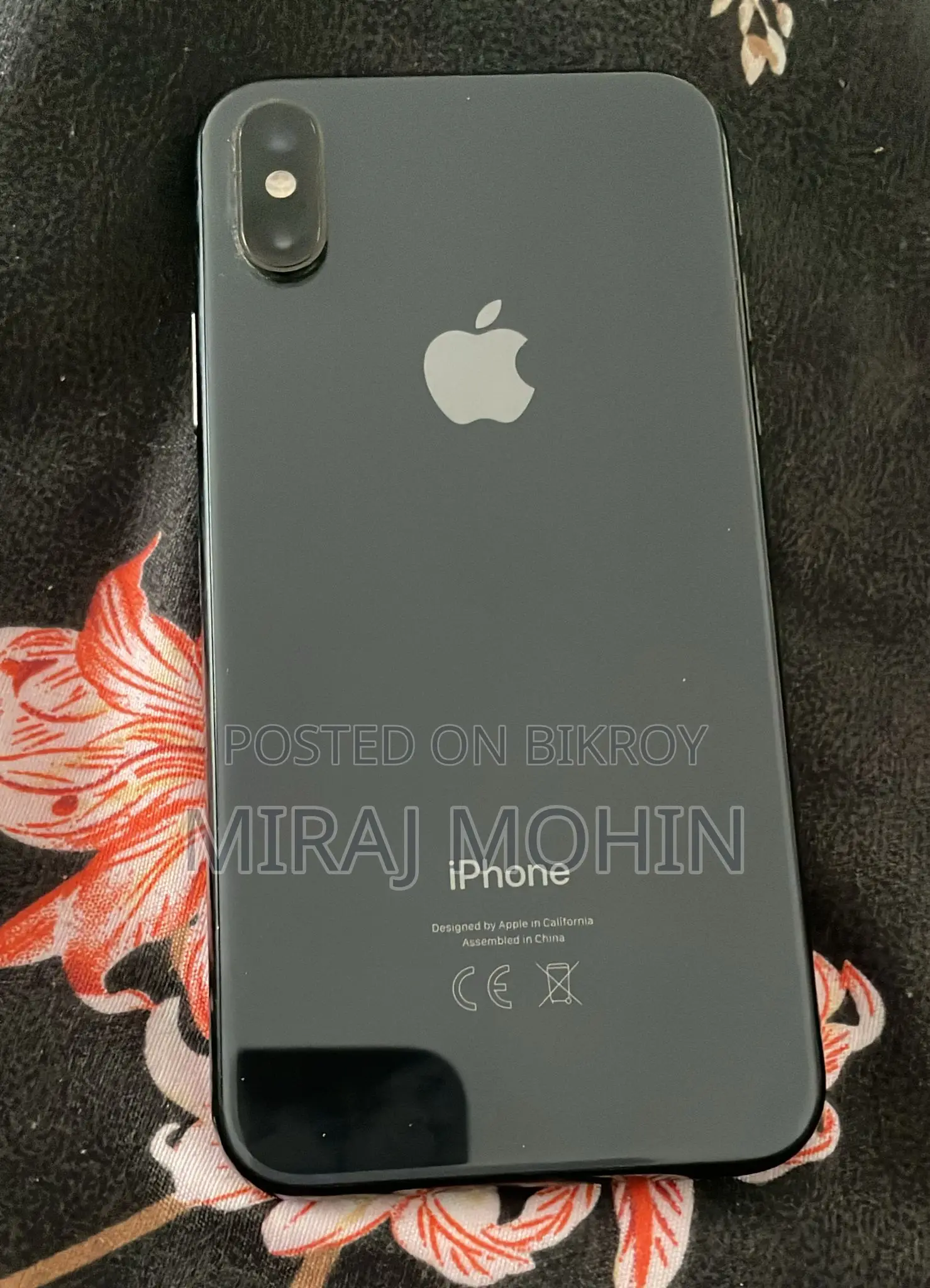 অ্যাপল আইফোন এক্সএস ৬৪ জিবি ব্ল্যাক