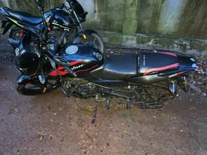 বাজাজ পালসার ১৫০ ২০২২ কালো