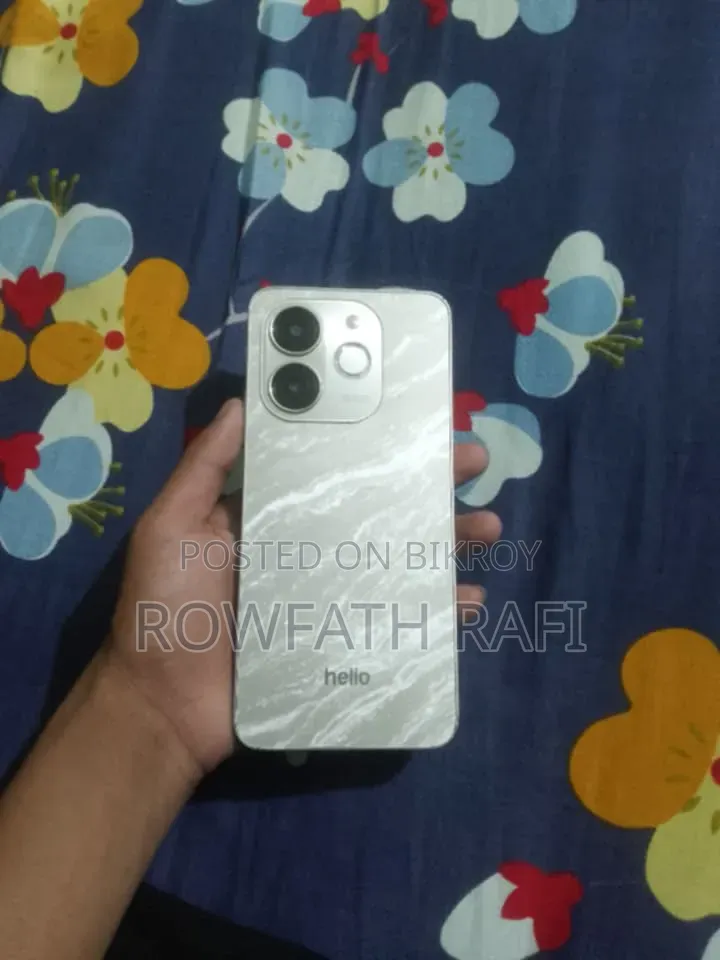 Helio 15 128 GB Gold