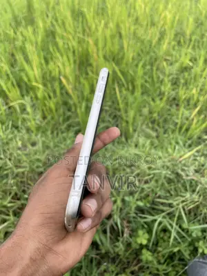New Apple iPhone 11 128 GB White
