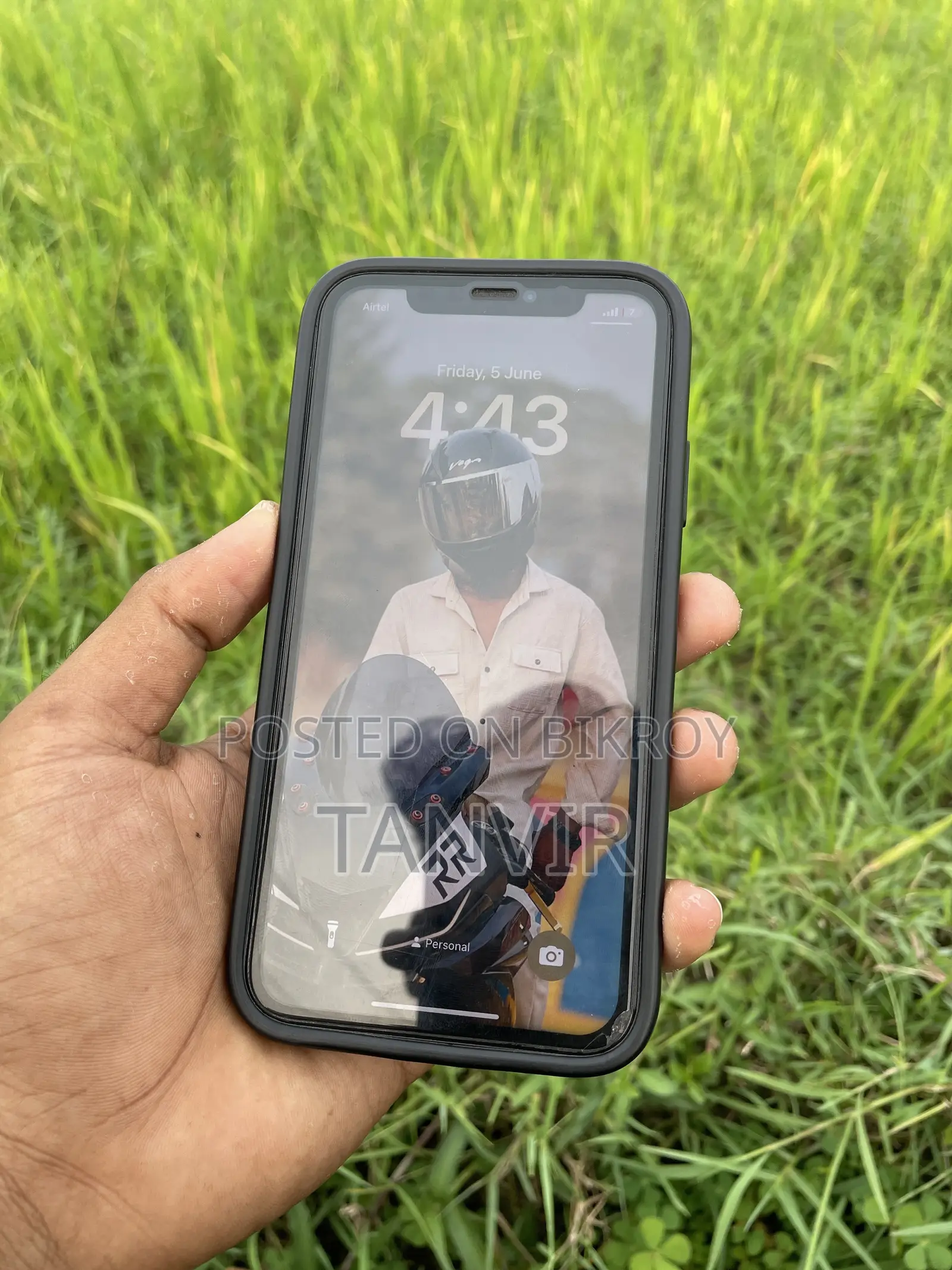 New Apple iPhone 11 128 GB White