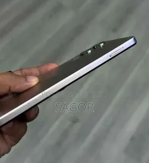 Vivo Y04 64 GB Gold