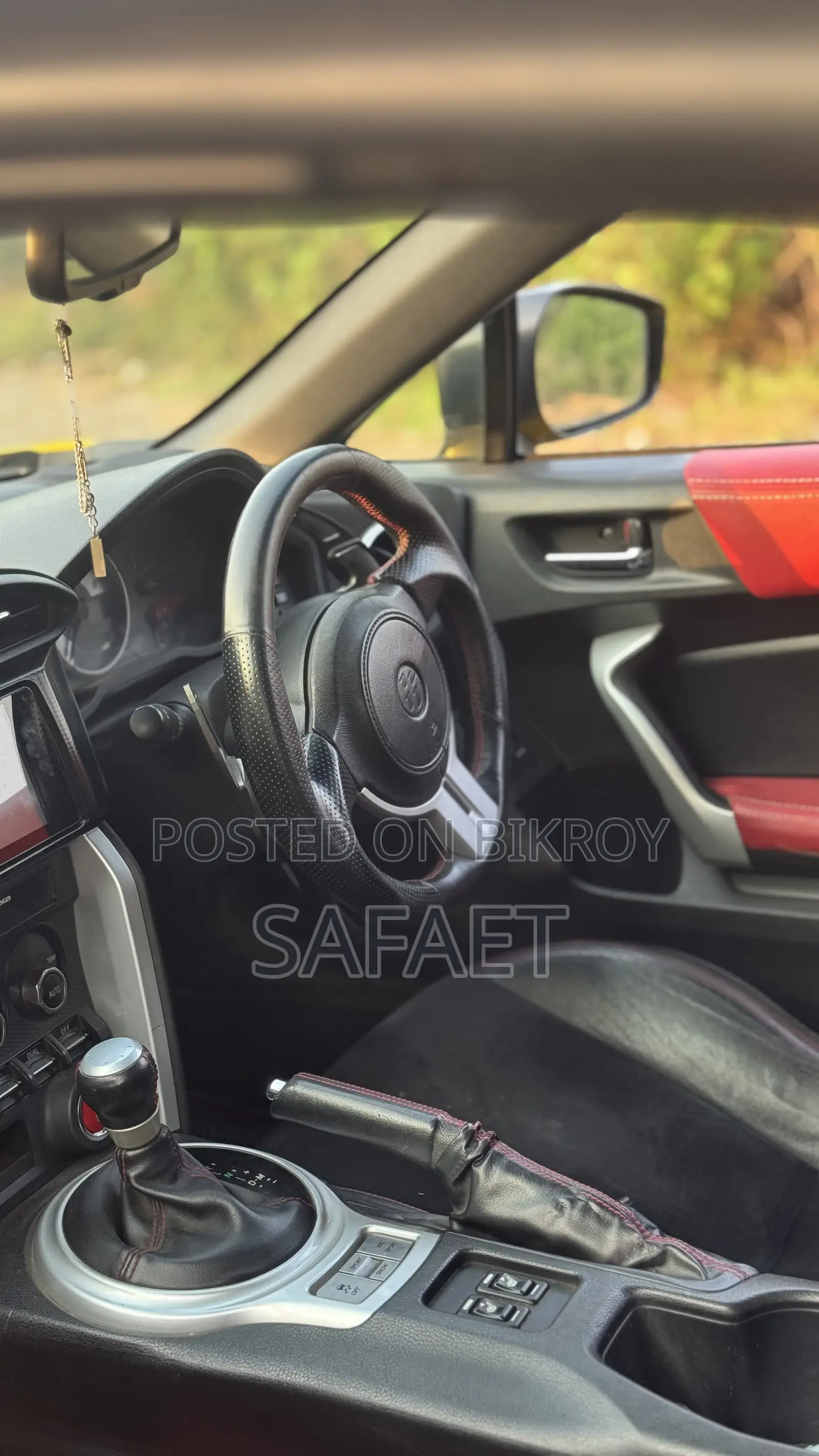Toyota GT86 GT 2012 Yellow