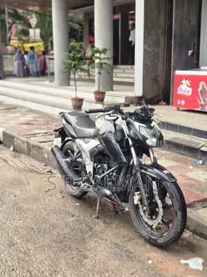TVS Apache RTR 160 4V 2023 Black