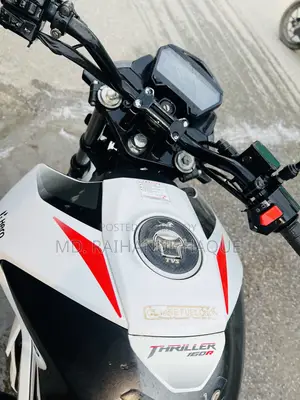 Hero Thriller 160R 2022 White