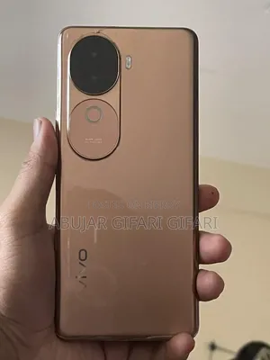Vivo V40e 128 GB