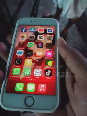 অ্যাপল আইফোন ৮ ৬৪ জিবি গোল্ড