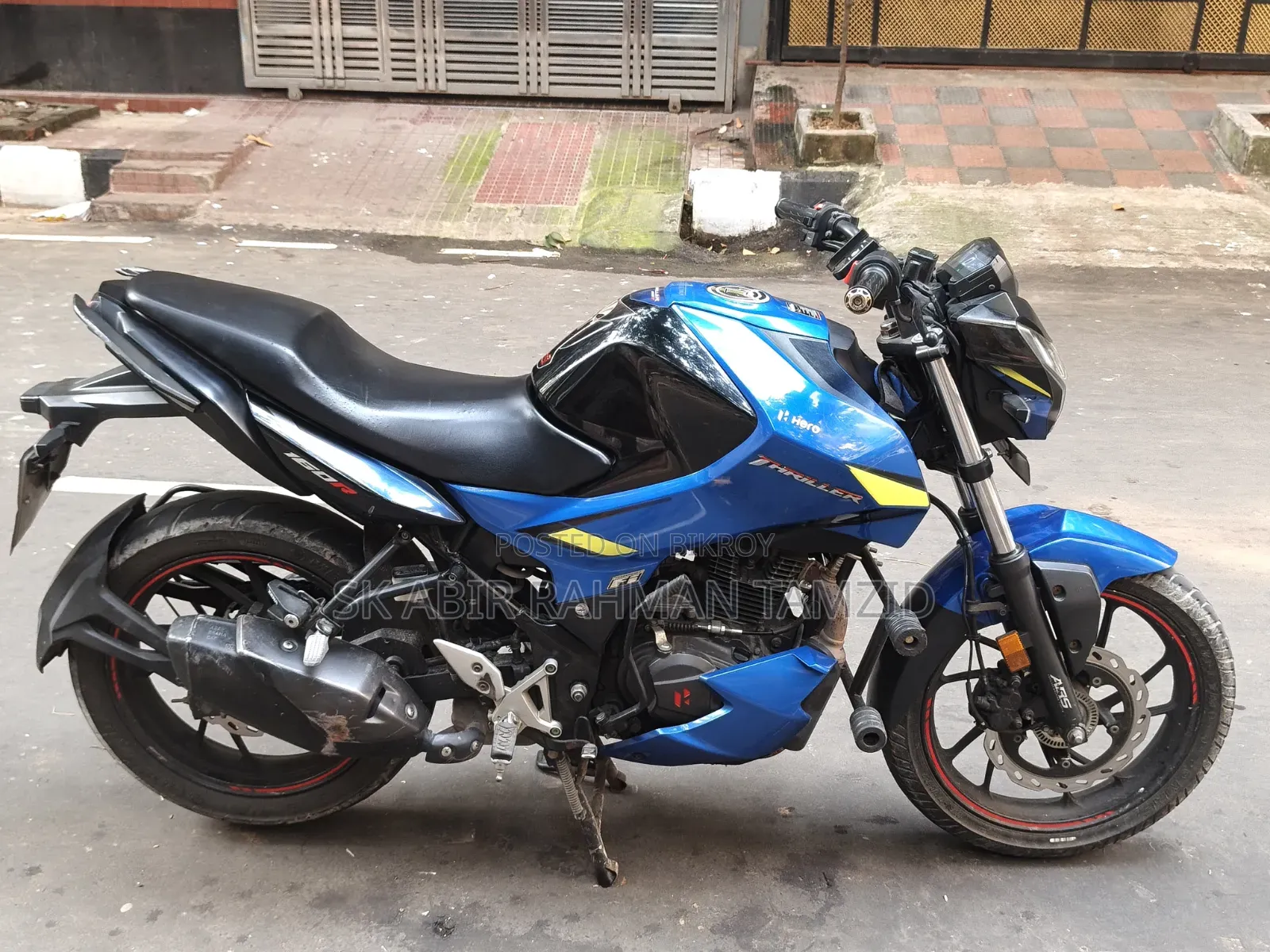 Hero Thriller 160R 4V 2023 Blue