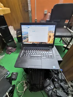 Laptop Dell Latitude 5490 4GB Intel Core i5 SSD 128GB