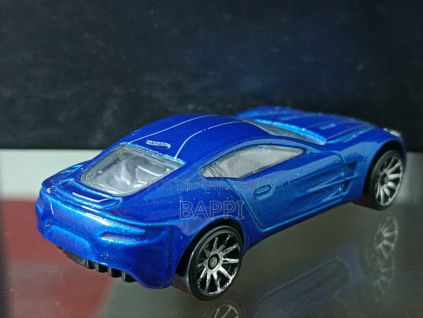 1/64 Aston Martin One77 Toy Car For Sale