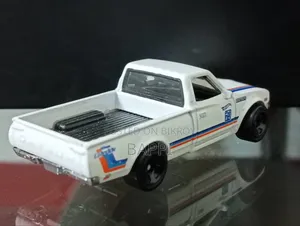 1/64 Datsun 620 Toy Car for Sale