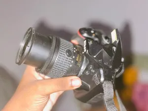 Nikon 3400 D for sale, absolutely fresh, one battery + bag + charger