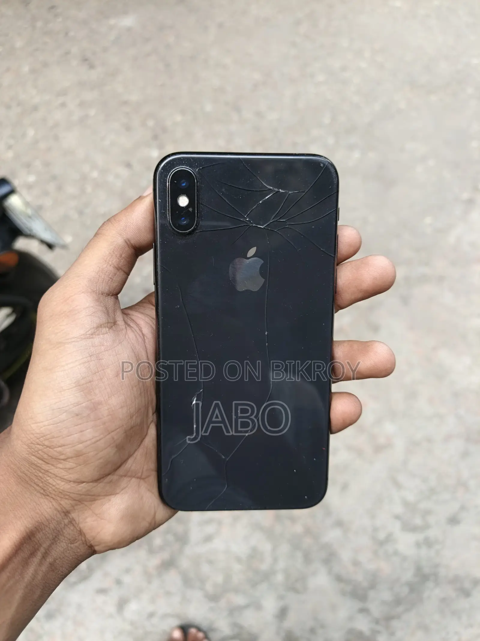 Apple iPhone X 64 GB Gray