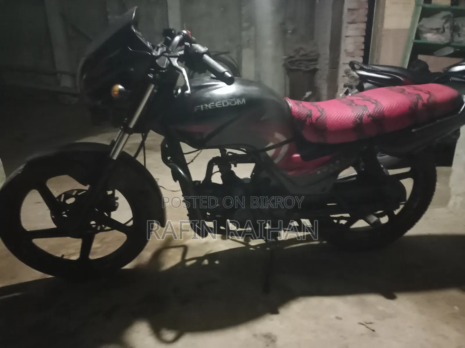 Royal Motorcycle 2017 Black