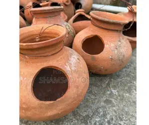 Clay pot sales post for pigeons and pet birds