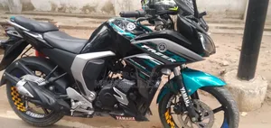 ইয়ামাহা এফজেড ২০১৯ কালো