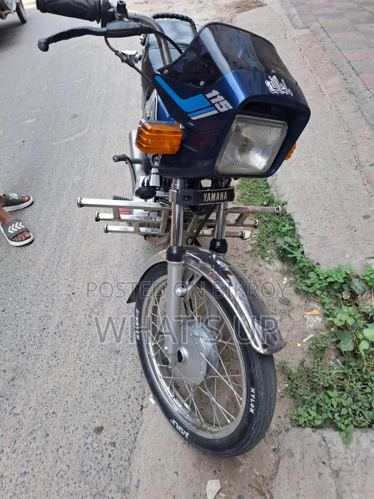 অরিজিনাল কালার এর জাপানি আর এক্স বাইক এটি খূব যত্নের বাইক এটি মবিল পাম্প থেকে শুরু করে বাইকের টায়ার এখনো অরিজিনাল আছে আমার কাছে থেকে বাইক নিতে হলে দিনাজপুর ফুলবাড়ী তে আসতে হবে বি দ্রঃ এটা সাড়ে ছয় লাখ টাকা র নিচে বিক্রি হবেনা