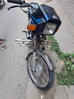 Yamaha 2001 Blue