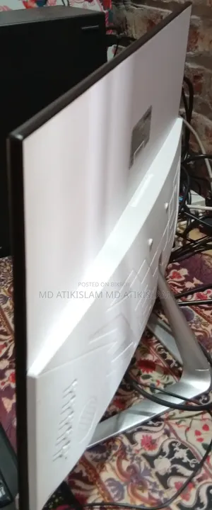 একটি কম্পিউটার সেট বিক্রি হবে