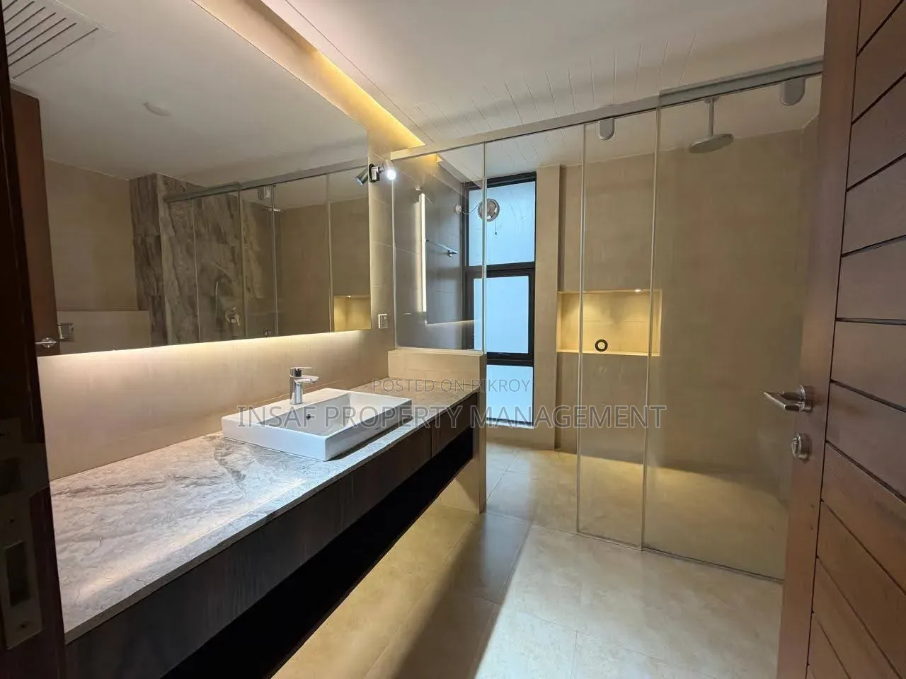 3bdrm Apartment in Gulshan for sale