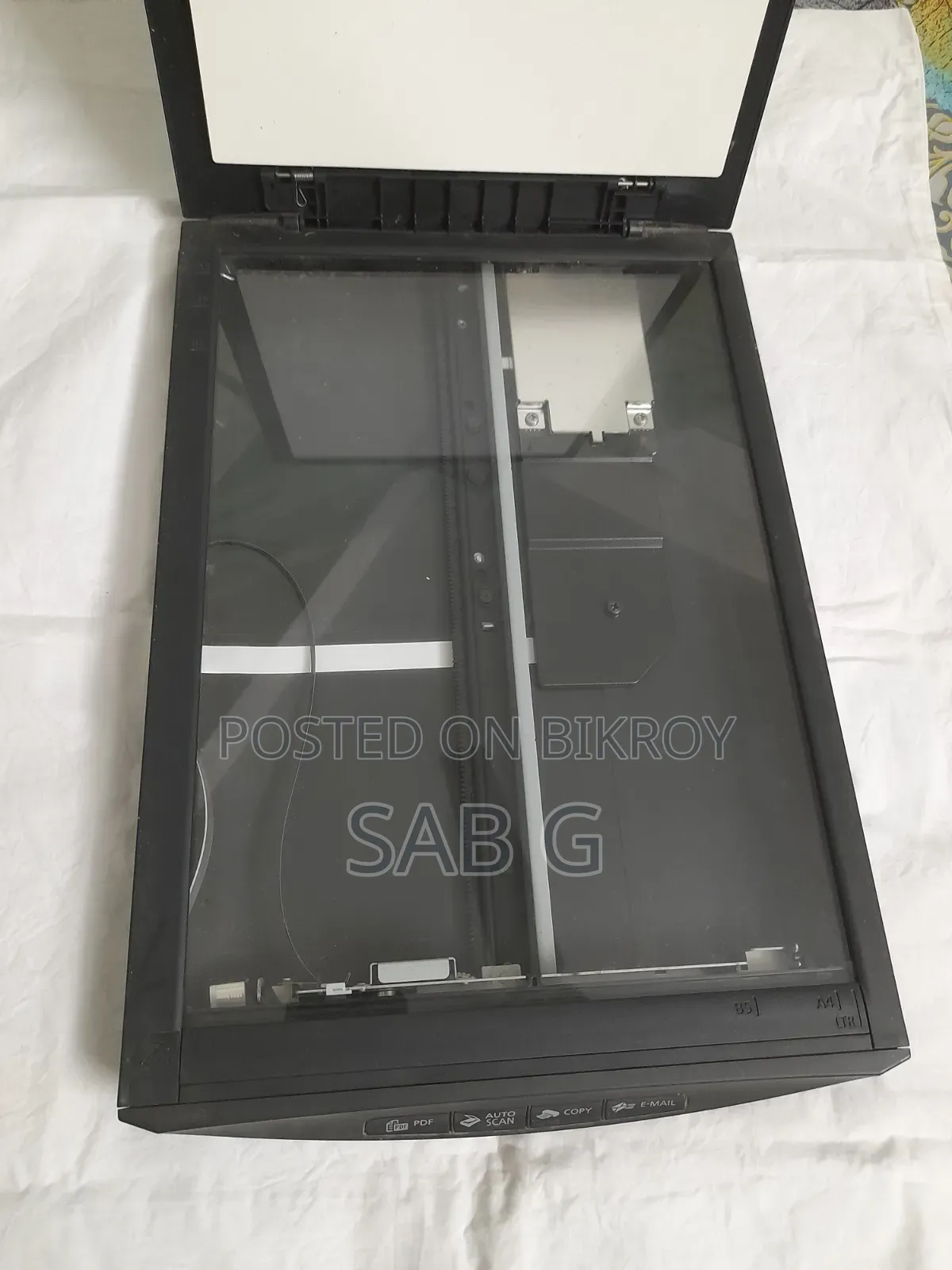 Canon Lide 100 Scanner