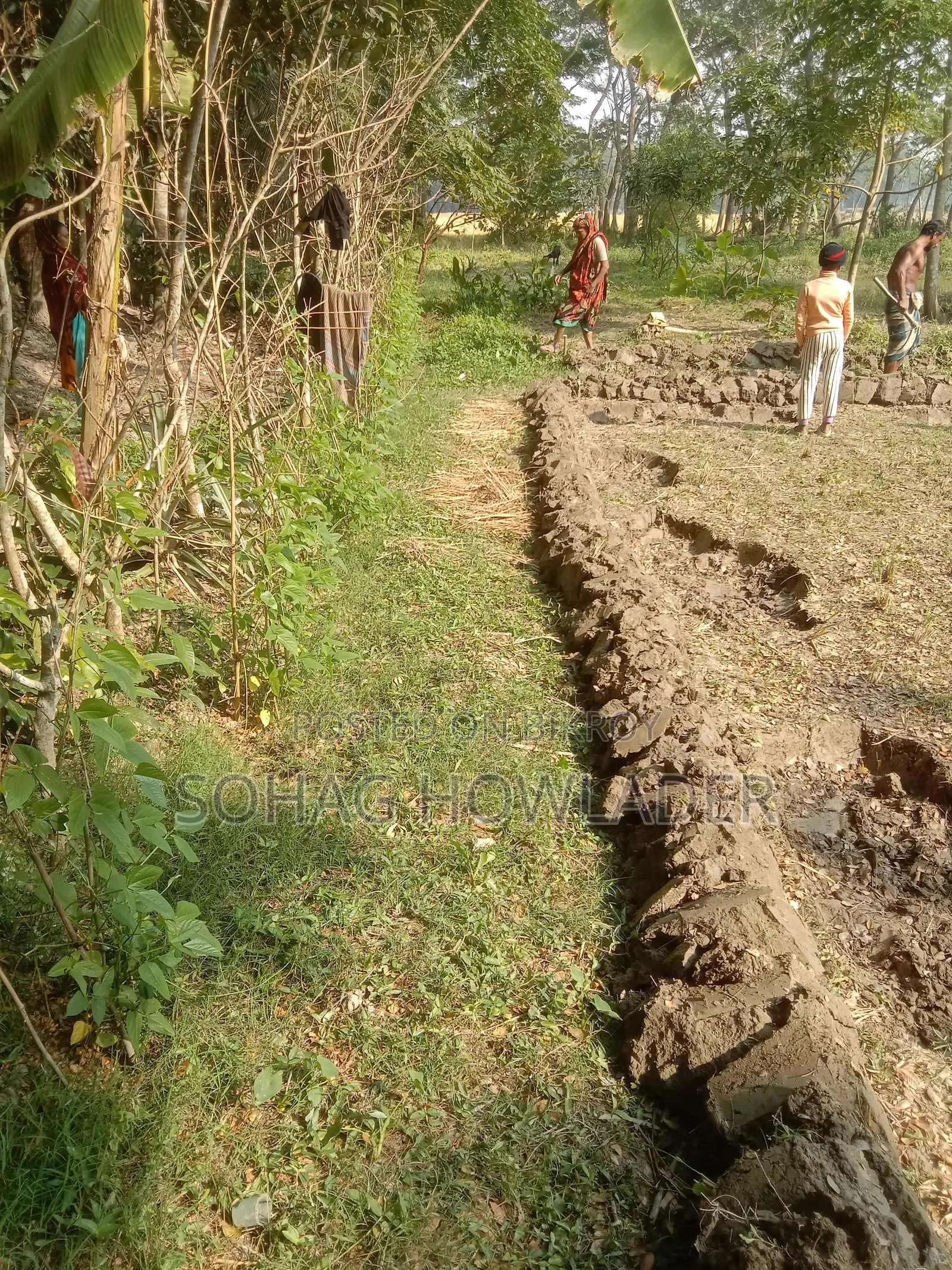 জমি বিক্রি করা হবে