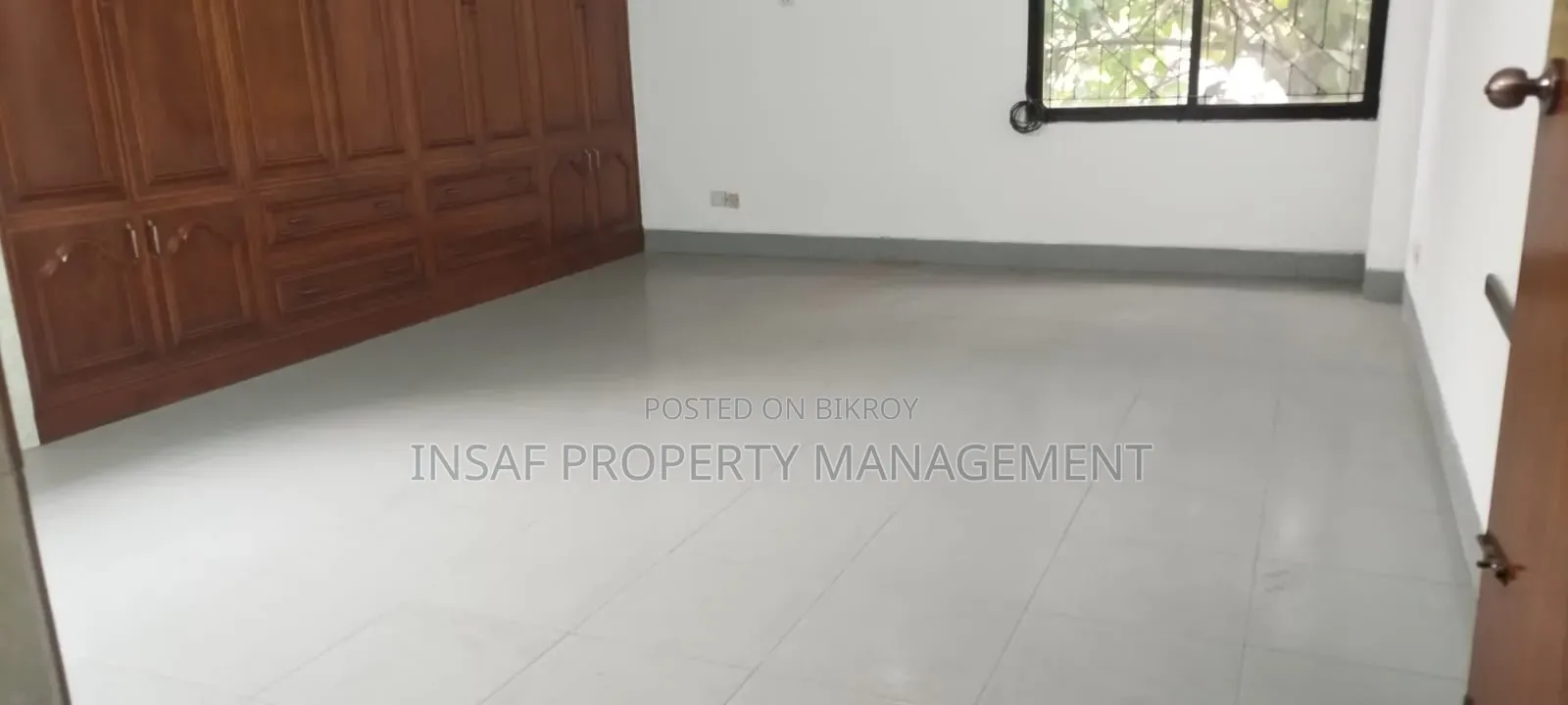 4-bedroom Apartment in Gulshan for Rent