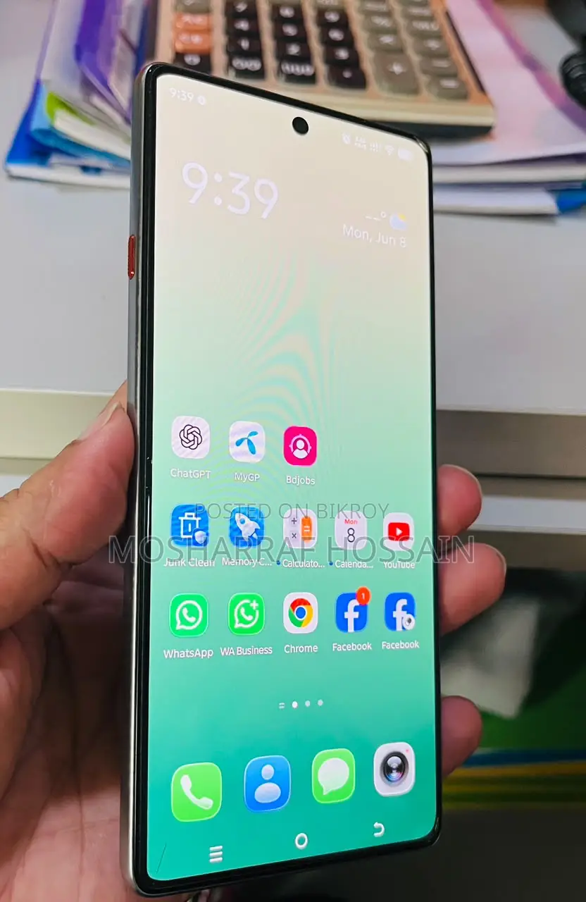 টেকনো ক্যামন ৪০ ২৫৬ জিবি ব্ল্যাক