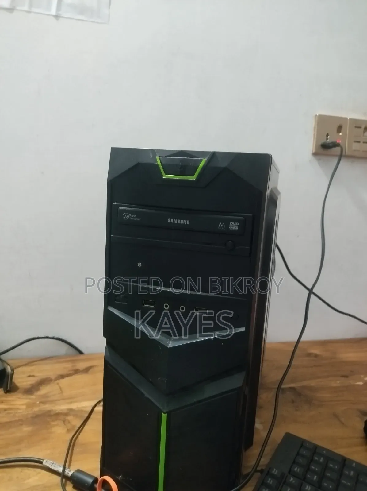 Desktop Computer MSI Hetis H81 16GB Intel Core I5 HDD+SSD 500GB