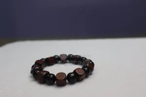 শৈলীর পুঁতির ব্রেসলেট