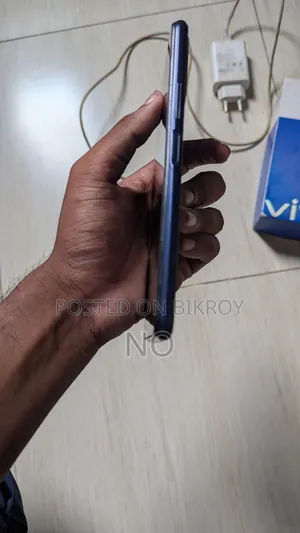 Vivo Y20 64 GB Blue
