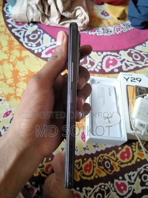 Vivo Y29 128 GB
