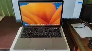 Laptop Apple MacBook Pro 2017 8GB Intel Core I5 SSD 512GB